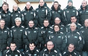 Remise des parkas aux dirigeants