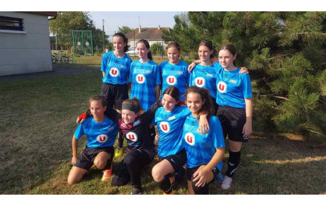 Super U St Père sponsor maillots U15F ! 